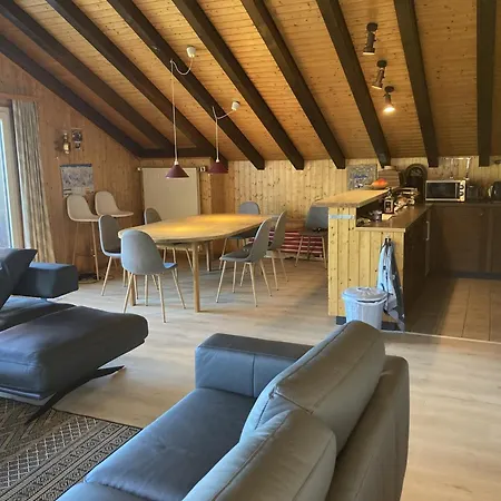 Апартаменты Family With Terrace Вейзона