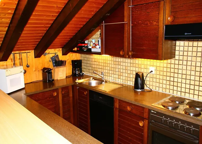 Family With Terrace Вейзона