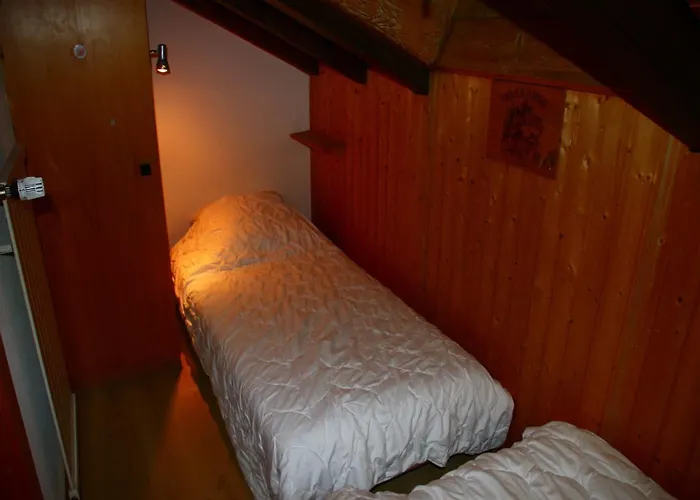 Family With Terrace 아파트 베이소나츠