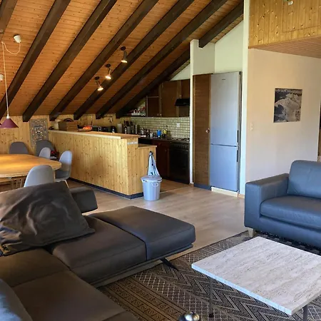 Family With Terrace *